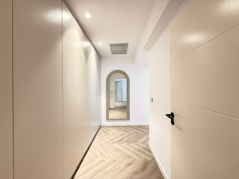Rin Grand Hotel, 2 camere, 65 mp, renovat, designer, comision 0%.