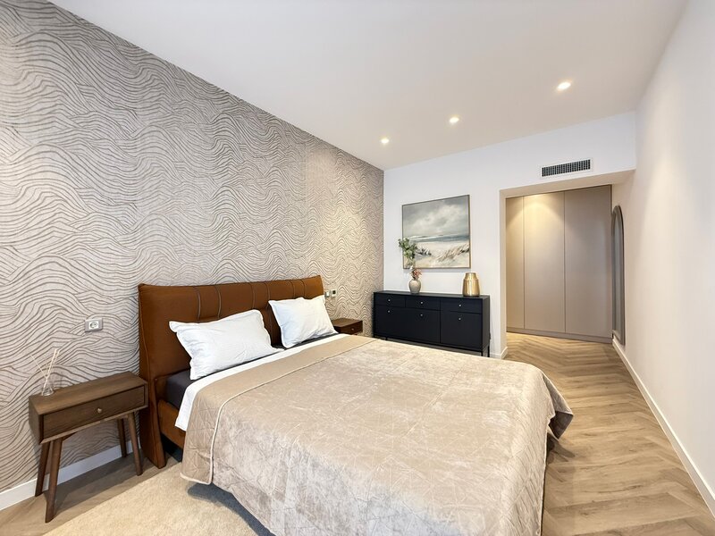 Rin Grand Hotel, 2 camere, 65 mp, renovat, designer, comision 0%.