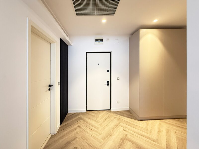 Rin Grand Hotel, 2 camere, 65 mp, renovat, designer, comision 0%.